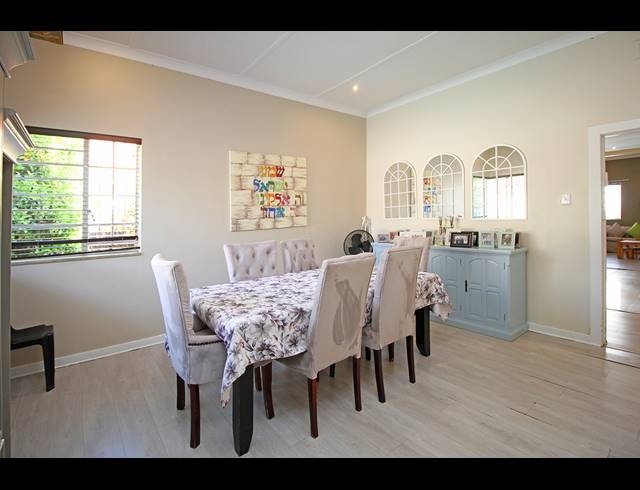 3 BEDROOM FREEHOLD FOR SALE IN HIGHLANDS NORTH